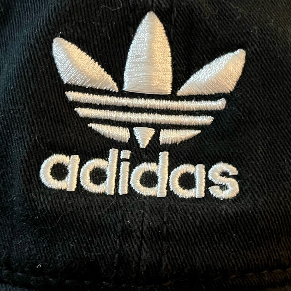 ADIDAS Originals 90288 Strapback Relaxed Adjustable Cap Black Hat Three Stripes - Picture 2 of 11